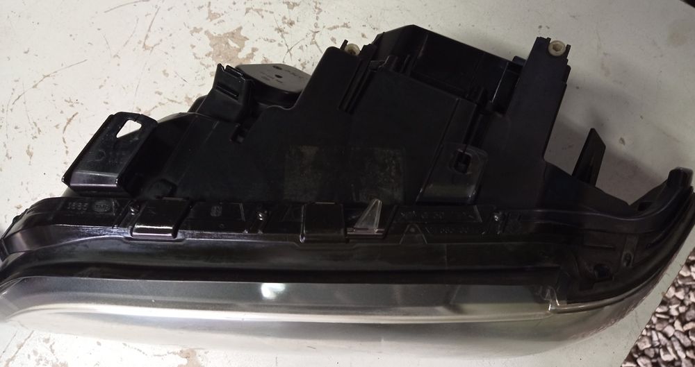 Komplet lamp BMW e53 lift bi-Xenon Europa