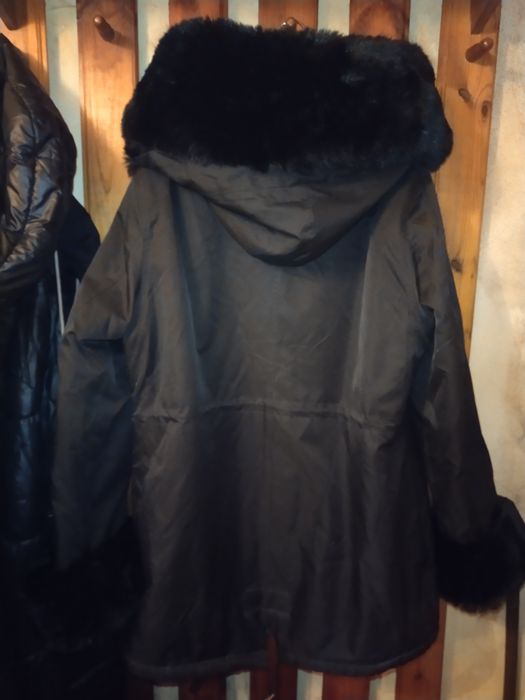 Kurtka zimowa damska sprzedam za 90zl