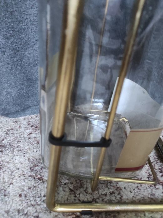 пляшка 4.5л на підставці