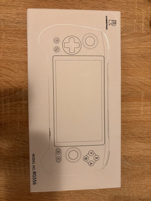 Konsola Anbernic RG556