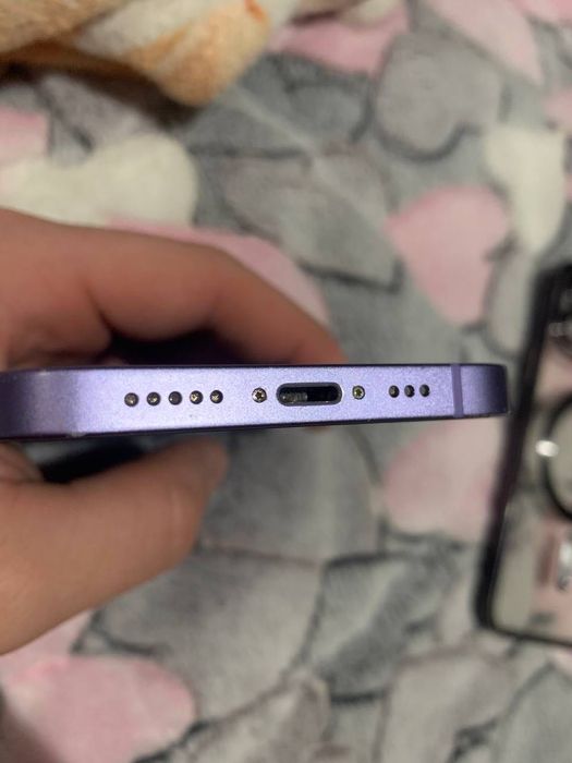 Продам айфон 12 128 гб