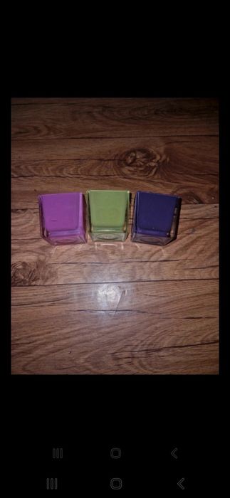 Zestaw małych świeczników