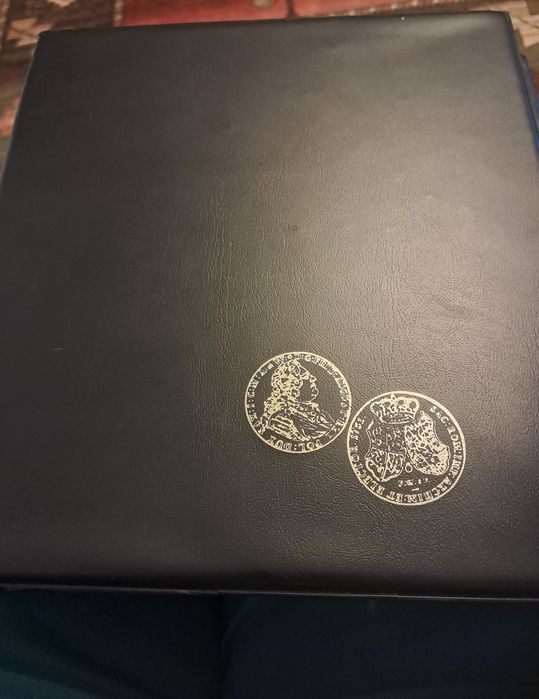 Klaser  na monety kolekcyjne