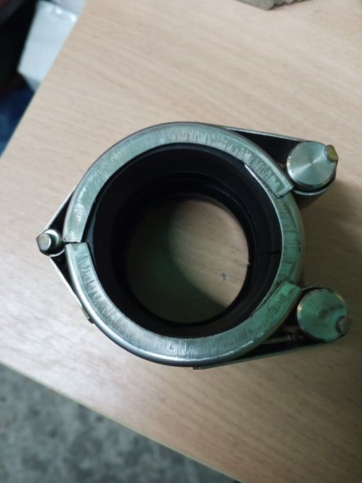 Хомут ( муфта ) для труб судовой