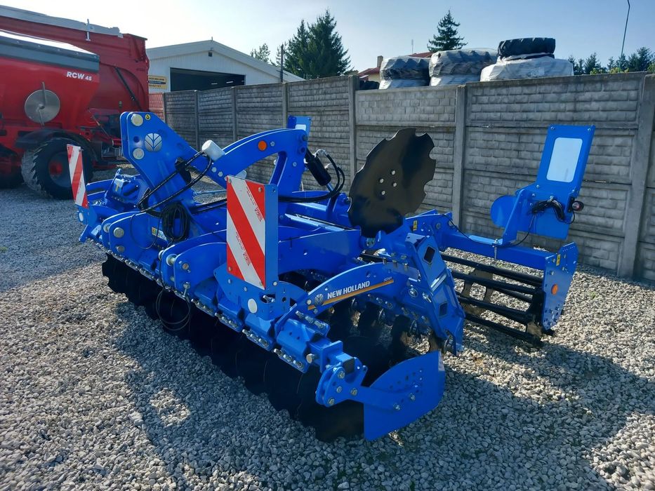 New Holland Brona talerzowa SDM 300R  Brona talerzowa New Holland SDM 300R / Maschio-Gaspardo VELOCE 300