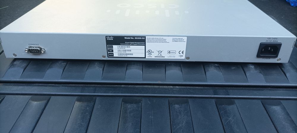 Switch cisco sg300-52