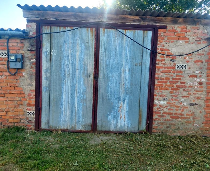 Продам граж в кооперативе САТУРН  имеется подвал