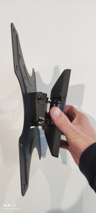 Uchwyt do TV mocny i stabilny