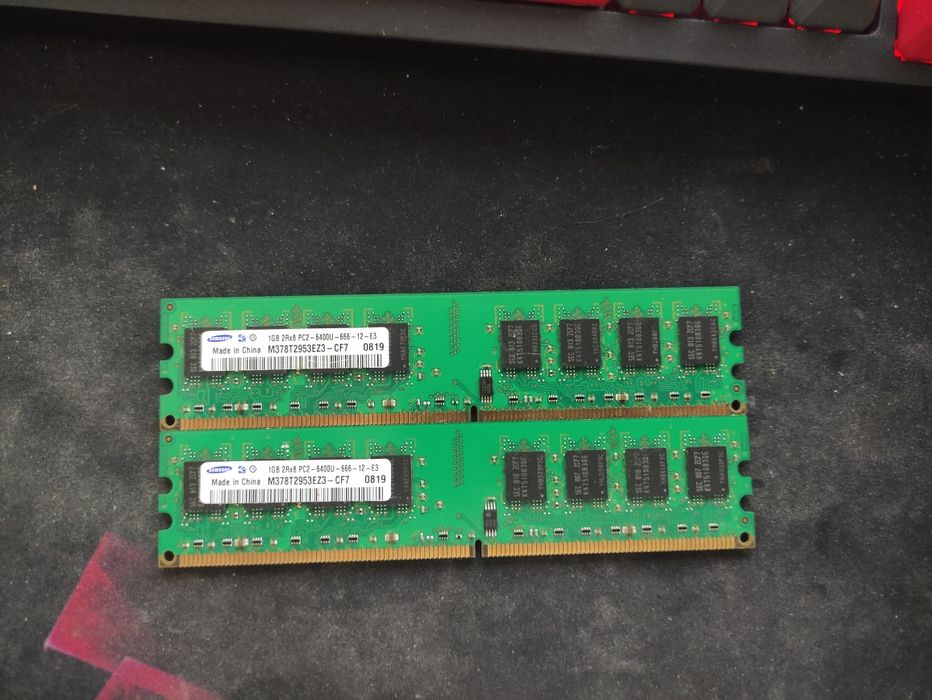 Оперативна пам'ять samsung ddr 2 kit 2gb(2x1)