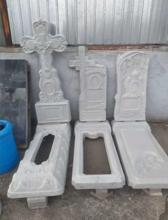 Пам'ятник, плиты противоусадочные
