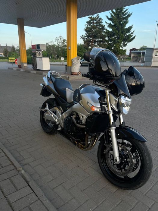 SUZUKI GSR600 2006