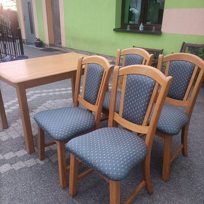 Stół dębowy i 4 krzesła