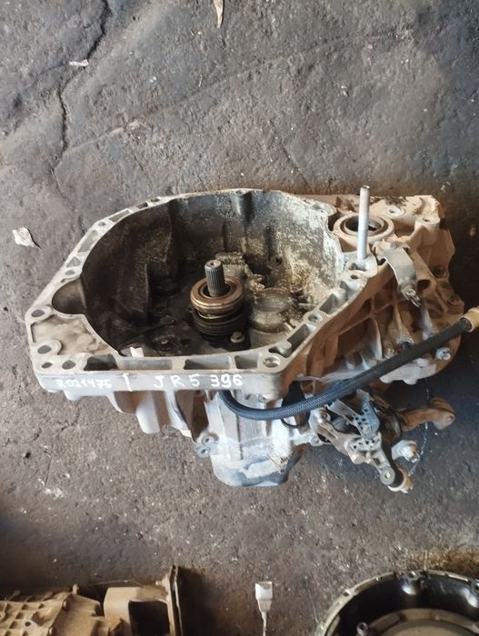 КПП Renault megan 4 1.6 бензин 2019 коробка передач механика JR5 396