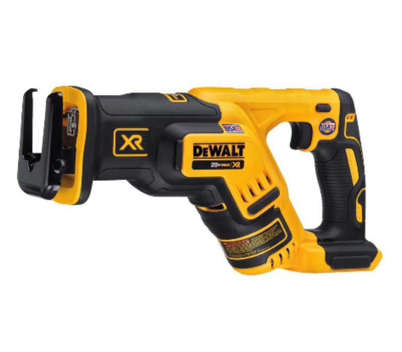 Dewalt. Serra. Sabre