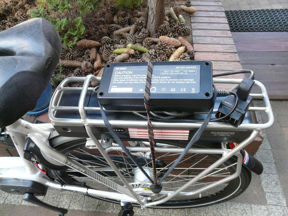 Rower elektryczny TREK LM500+,28"/50 central  Shimano-ładny sprawny