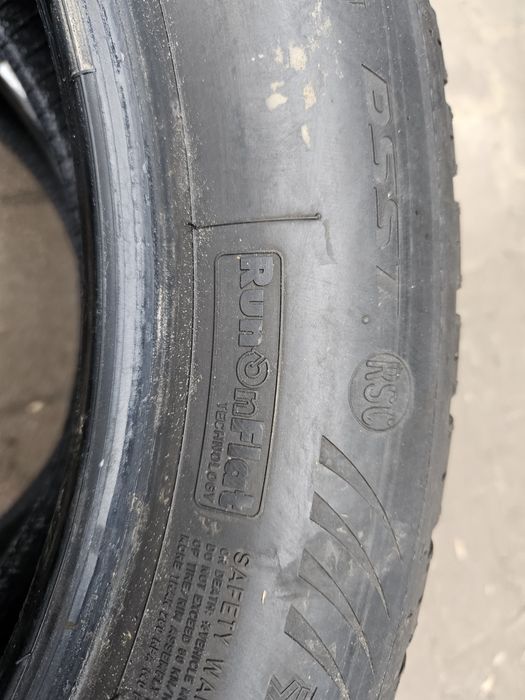 Opony Dunlop 215.55.18 95H