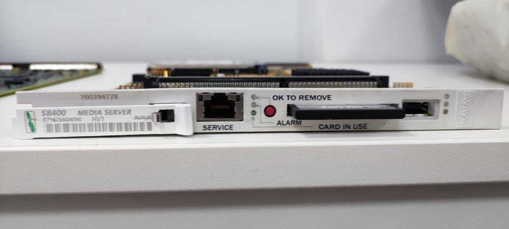 Avaya S8400 Media Server 700394778