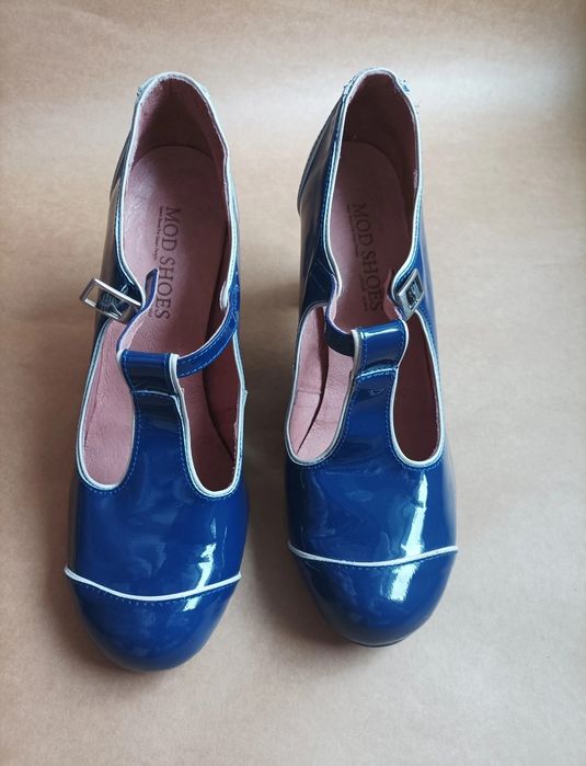 40 26cm Czółenka Mod Shoes skórzane damskie 40 26cm kryte