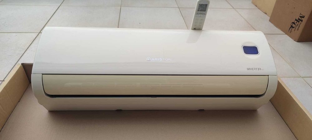 Ar condicionado Ariston multi split + Máq. de exterior (LER DESCRIÇÃO)