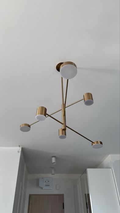 Żyrandol Led zloty