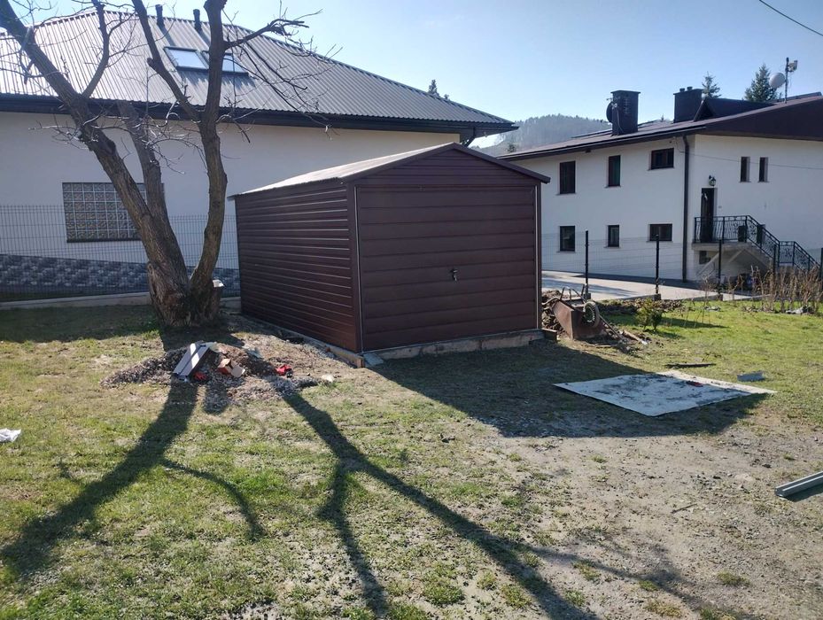 Garaż 3 x 5 akryl. Profil zamknięty ocynkowany. Producent