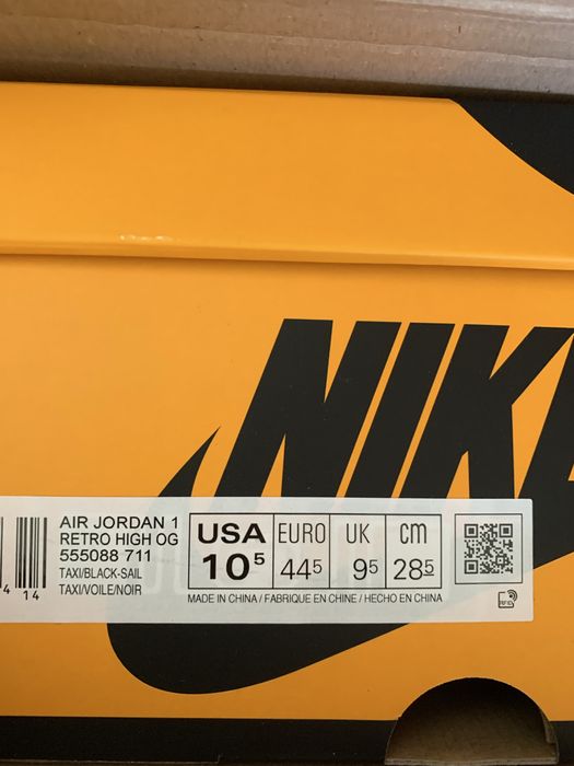 Nike Air Jordan 1 Retro High TAXI Yellow Toe