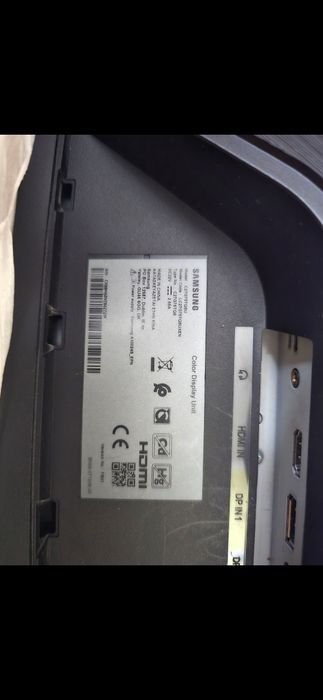 Monitor Samsung G7 lc27g75tqsuxen