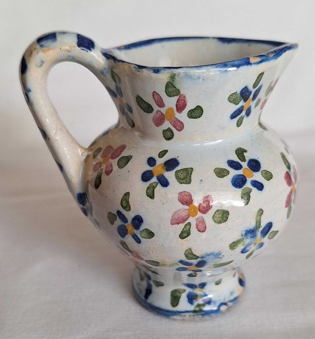 Jarrinha de faiança de Coimbra Autoria Viúva Alfredo Oliveira anos 30