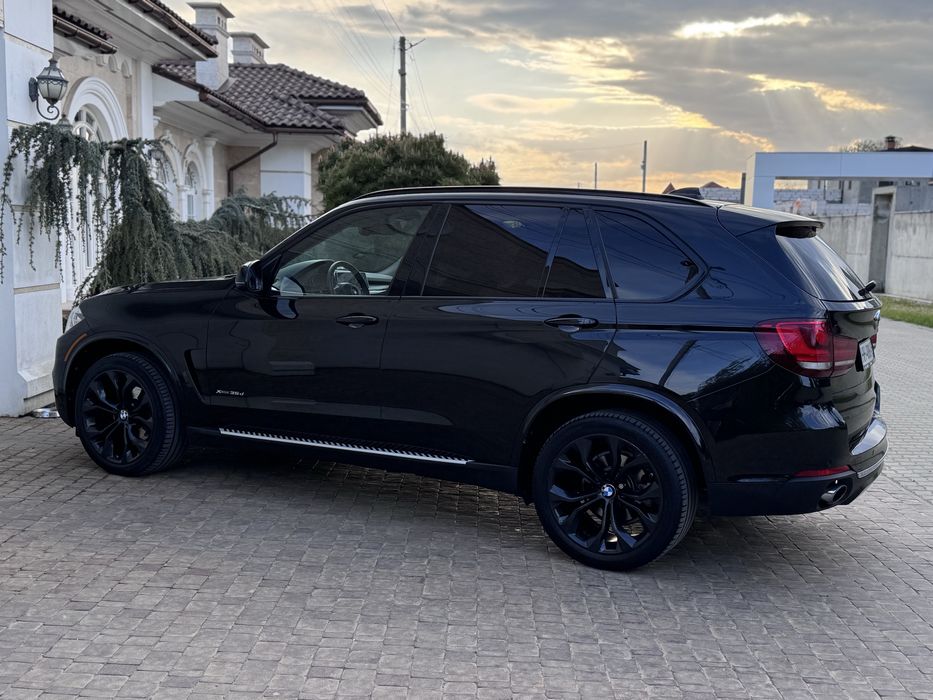 Продам BMW X5 F15 3.0 дизель 2014 год
