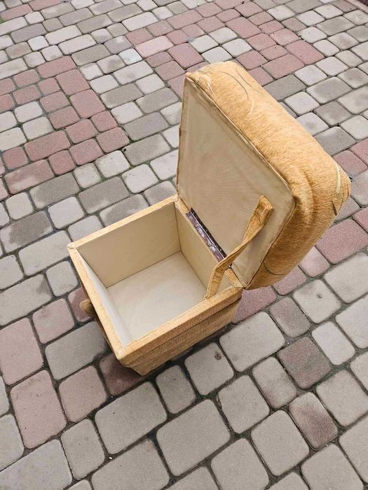Пуф м'який квадратний