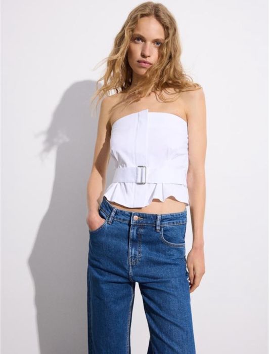 Жіночі джинси прямого крою темно-синього кольору Reserved