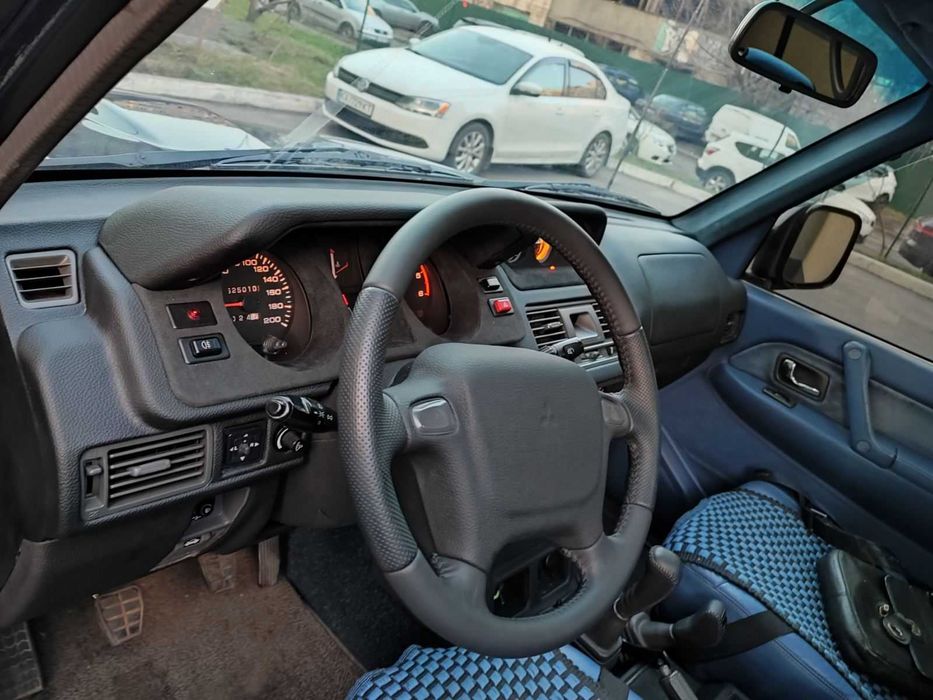 Mitsubishi Pajero 1997 VIN JMB0NV460VJ005176 фото оголошення 7 з 24