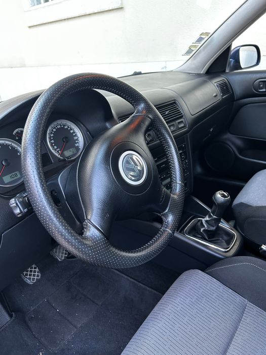 Volkswagen GOLF (1J) Azul