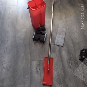 Mop Płaski Obrotowy Wiaderko Wiadro Dwukomorowe Stal Nierdzewna Wycisk