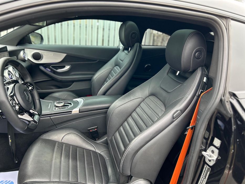 Mercedes C220 coupe c63