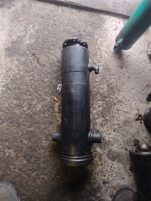 Продам гідроциліндра маз 5551