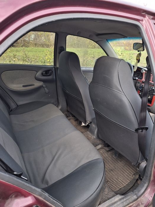Автомобіль Daewoo Lanos
