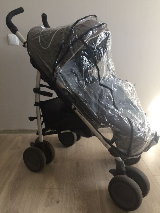 Прогулянкова коляска Chicco  Black