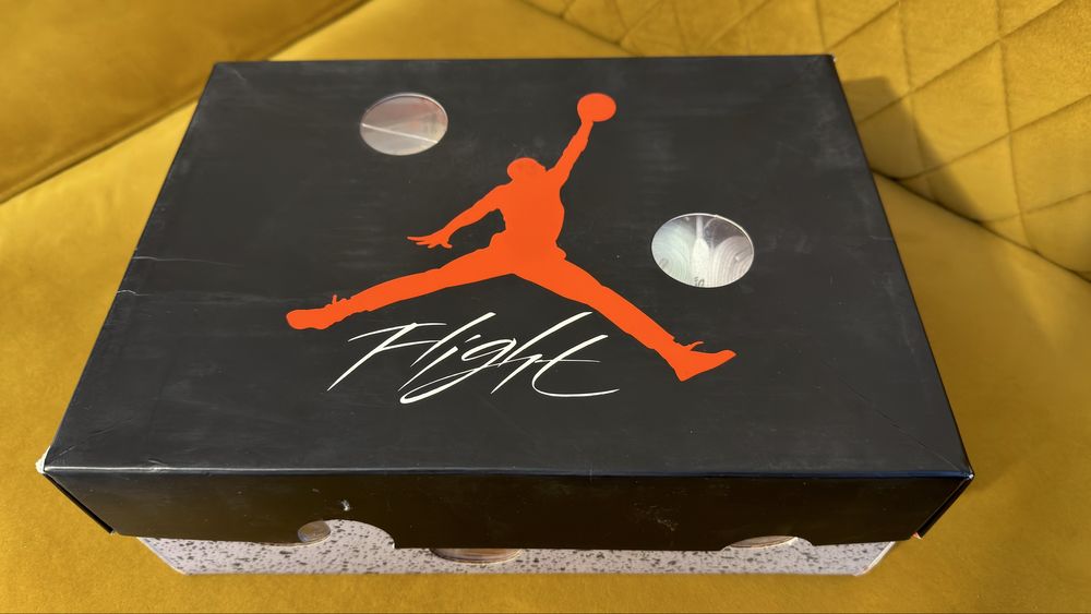 Air Jordan  4 Off-White Sail   r37,5