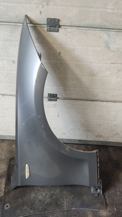 Błotnik prawy przód przedni BMW e87 e81 e88 e82 a52/7