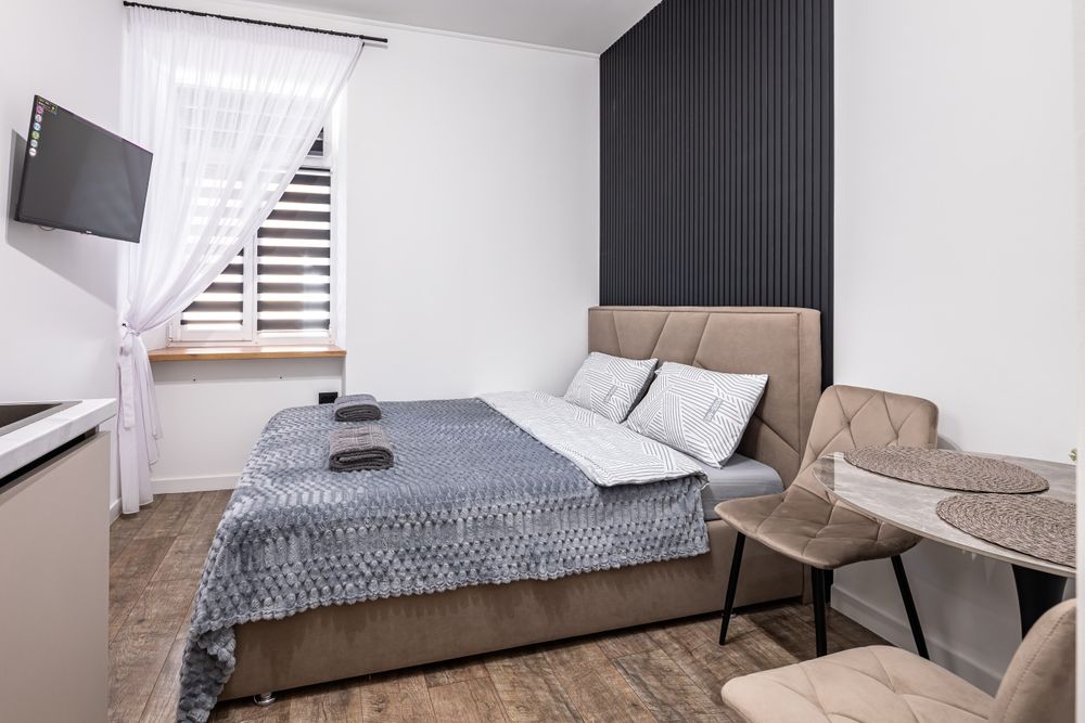 Здам 1 кімнатну квартиру подобово біля костелу та церкви Юра