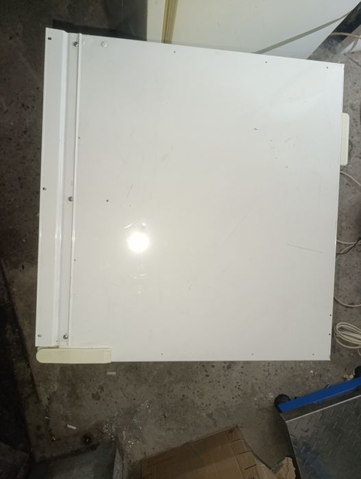 Холодильник       .