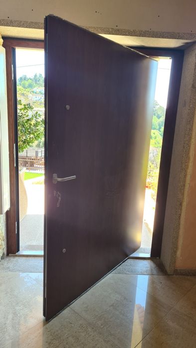 Porta de entrada(alumínio)