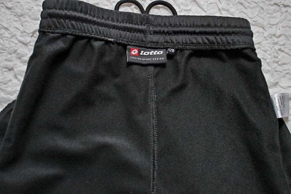 Спортивные, футбольные штаны Lotto, рост 128