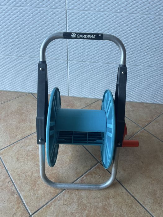 Enrolador de Mangueira Gardena