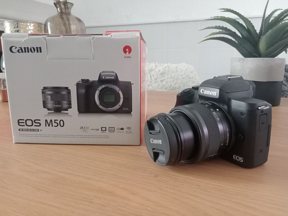Canon M50 como nova.