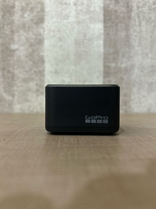 Продам GoPro Hero 10 Black + Повний комплект (зарядка dual, аквабокс)