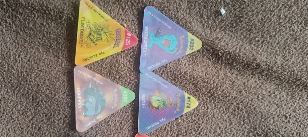 Pokemon 10/10 trio tazo komplet