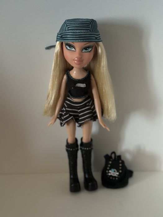 Ляльки bratz Yasmin Cloe Roxxi Treasure братц