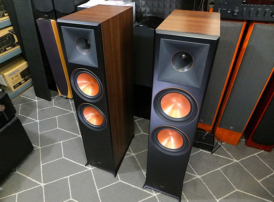 Potężne kolumny głośnikowe KLIPSCH RP-8000F